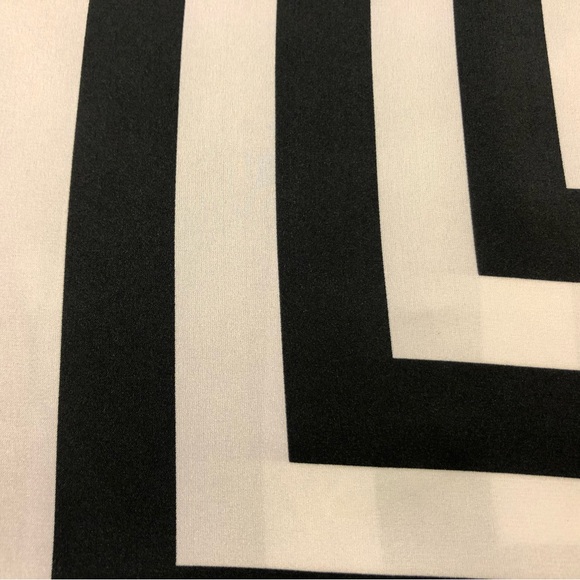 NWOT Express Top - Picture 5 of 6